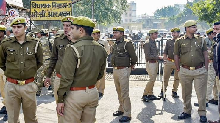 UP Police recruitment UP पुलिस में बंपर भर्ती by-X
